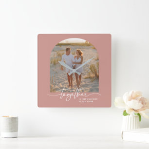 Horloge Carrée Typographie Couple Saint-Valentin Rose Pâle Ensemb