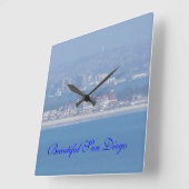 Horloge Carrée Une vue à travers l'océan (Angle)