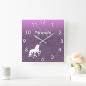 Horloge Carrée Unicorn sur ombre parties scintillant ultra violet (Maison)