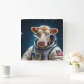 Horloge Carrée Vache douce dans un Spacesuit (Maison)