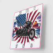 Horloge Carrée Vélo gras avec arrière-plan de drapeau dynamique (Angle)