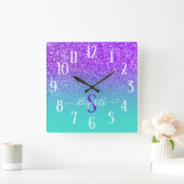 Horloge Carrée Violet Glitter Turquoise ombre monograme (Maison)