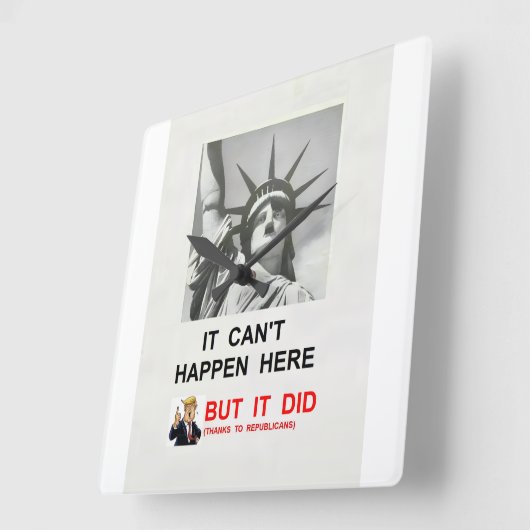 Horloge Carrée Wall Clock (Angle)