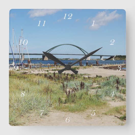 Horloge Carrée Wanduhr Fehmarnsundbrücke et Fehmarnsund (Recto)