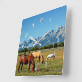 Horloge Carrée Wyoming, Teton Mountains, avec Horses Grazing (Angle)