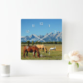 Horloge Carrée Wyoming, Teton Mountains, avec Horses Grazing (Maison)
