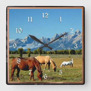 Horloge Carrée Wyoming, Teton Mountains, avec Horses Grazing