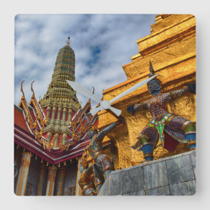 Horloge Carrée Yaksha à Wat Phra Kaeo