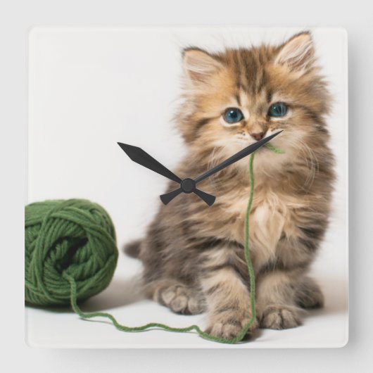 Horloge Carrée Yarn vert de Kitten (Recto)