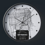 Horloge Carte de San Francisco<br><div class="desc">Une horloge murale amusante avec une carte de rue descendante représentant la merveilleuse ville de San Francisco,  en Californie.</div>