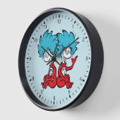 Horloge Chat dans le Casquette Chose Un & Chose Deux (Angle)