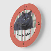 Horloge - Chat noir sur coussins (Angle)