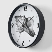Horloge Croquis en coquille de cône - tons gris et blanc (Angle)