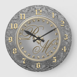 Horloge d'anniversaire de monogramme personnalisée