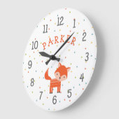 Horloge de bébé Woodland Fox avec nom (Angle)