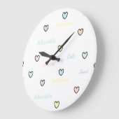 Horloge de chambre de bébé avec petits cœurs paste (Angle)
