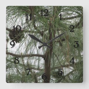Horloge de l'arbre des pins