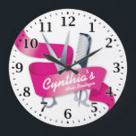 Horloge décorative du salon de coiffure<br><div class="desc">Un salon de coiffure personnalisé unique horloge murale décorative.
Un grand ajout à n'importe quel salon de coiffure ou studio. Fait aussi une idée de cadeau formidable.</div>