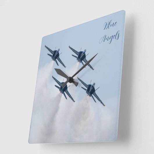 Horloge des Angles Bleus (Angle)