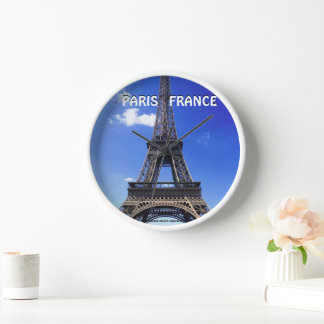 HORLOGE DU MUR D'OLUSAKIN KADIR GBADAMOSI