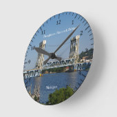 Horloge du pont Houghton Hancock (Angle)