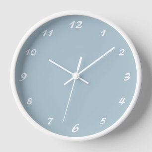 Horloge Élégant nombre blanc   Classic Pastel Blue