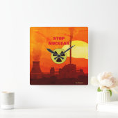 Horloge en Acrylique ' Stop Nuclear' (Maison)