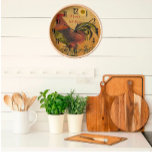HORLOGE FIER RUSTIQUE ROOSTER AMÉRICANA<br><div class="desc">J'adore ce coq — avec un vrai cadre en bois. Ferait une idée cadeau unique pour une autre ferme rurale ou un amoureux rustique du coq, ou pour quelqu'un comme moi qui vit dans une grande ville. Cette horloge est ornée d'un fière coq avec un soleil imaginaire qui s'étincelle. Commandez...</div>