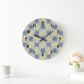 Horloge Fleurs Géométriques Jaune Bleu Chiffres No (Maison)
