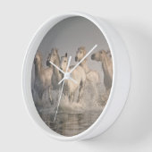 Horloge Galloping à cheval dans l'eau méditerranéenne (Angle)