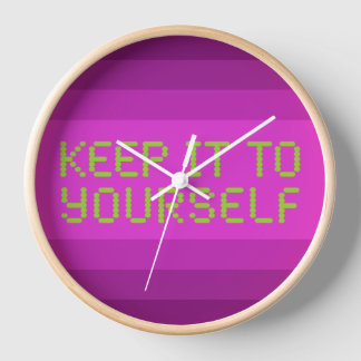 Horloge Gardez-le vous-même rose Gfx