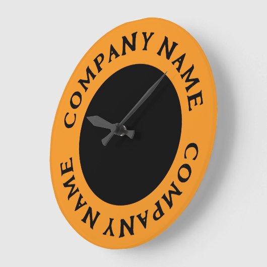 Horloge grande avec nom d'entreprise encerclé mode (Angle)