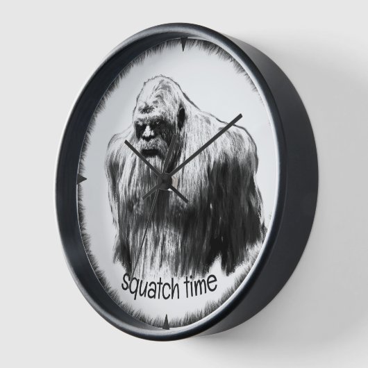 Horloge gros pied, sasquatch, squatching, boogne clock (Angle)