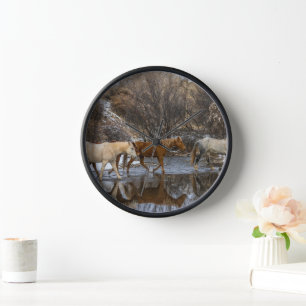 Horloge Hideout Horse Ranch