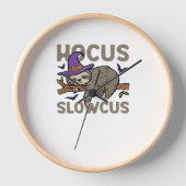 Horloge Hocus Slowcus Funny Halloween Sloth Classic T-Shir (Recto)
