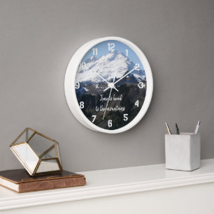 Horloge Il est temps de se diriger vers les montagnes