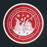 Horloge Joyeux Noël Joyeux Vacances Hiver Personnalisé<br><div class="desc">Joyeux Noël Joyeux Vacances Hiver Personnalisé Nom Horloges affiche le texte "Joyeux Noël et Joyeux Vacances" dans un script blanc moderne sur un arrière - plan rouge et personnalisé avec votre nom autour d'une maison avec des arbres de Noël et des flocons de neige. Parfait pour les fêtes de Noël...</div>