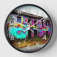 Maison abandonnée avec Graffiti coloré