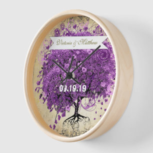 Horloge Mariage de feuille d'arbre de coeur violet radiant