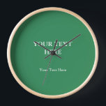 Horloge Mer Vert Plaine Élégant Moderne Minimaliste<br><div class="desc">Représenter ce design moderne et élégant. Ce modèle peut être customisé pour répondre à tous les métiers professionnels.</div>