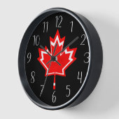 Horloge mignon feuille canadienne (Angle)