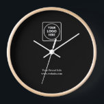 Horloge moderne noire | Professionnel personnalisé<br><div class="desc">Gardez le temps dans le style avec cette horloge moderne noire, parfaite pour les bureaux d'entreprise, les espaces professionnels, ou comme un cadeau de marque. Cette horloge personnalisable vous permet d'ajouter votre logo d'entreprise ou votre design personnalisé. Élégant, fonctionnel et moderne, idéal pour la décoration de bureau ou l'image de...</div>