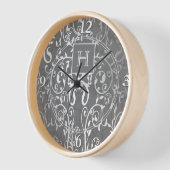 Horloge Monogramme Gris Élégant (Angle)