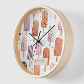 Horloge Monogramme Personnalisé Cute Popsicle Motif (Angle)