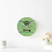Horloge murale acrylique Vintage 1973 (Maison)