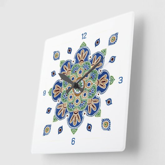 Horloge murale avec médaillon coloré design (Angle)