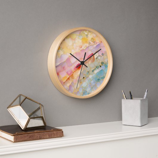 Horloge murale avec motif abstrait. Couleurs paste (Bureau)