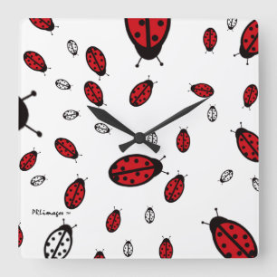 Horloge murale carrée de petites coccinelles