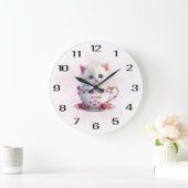 Horloge murale chaton dans une tasse fleurs roses (Maison)