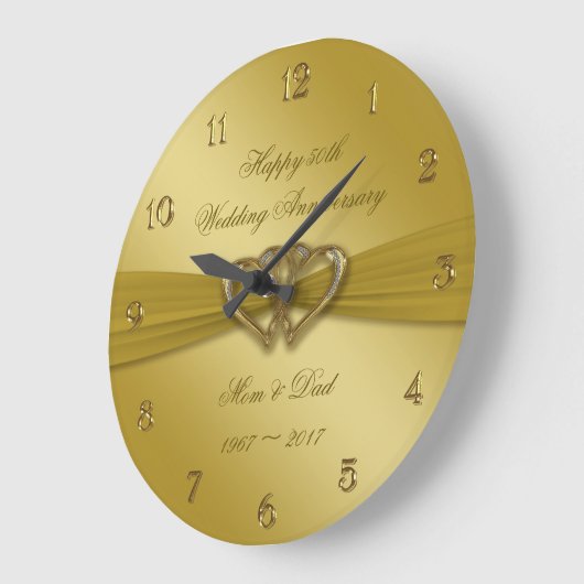 Horloge murale classique dorée pour les 50 ans de  (Angle)